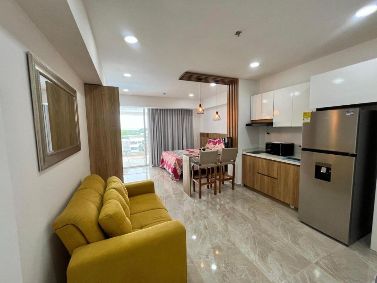 Cozy Near Beach & Airport Apartamento Cartagena